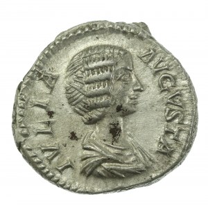Römisches Reich, Julia Domna (193-217 n. Chr.), Denarius (110)