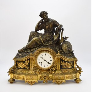 Mantel clock with Homer figure