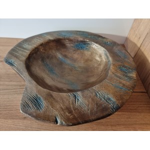 Danuta Richter, Bronze and gold bowl, 2023