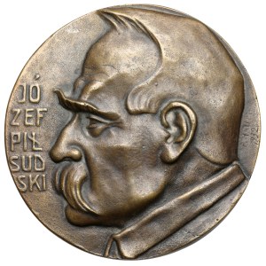 Medallion (11cm) Józef Piłsudski (E. Haupt)
