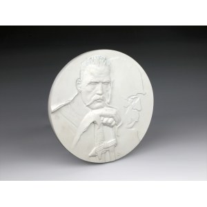 Model / medallion GIPS Józef Piłsudski (Anna Wątróbska-Wdowiarska)
