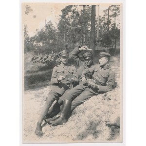 Photo of soldiers PLAYING at cards with the Brands of the General Government