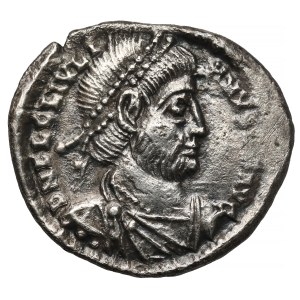 Julian II Apostata (360-363 n.e.), Silikwa, Arles