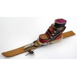 Matchbox ski boot - fancy matchbox case (20th century).