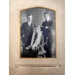 Album z 30 fotografiami polskiej rodziny mieszczańskiej - Kraków, Lwów - XIX wiek