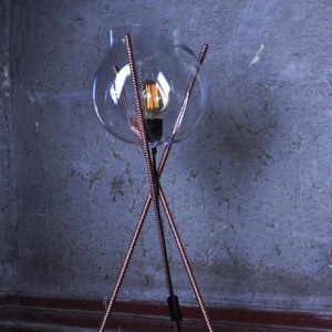 Sebastian Pietkiewicz - Second Life Lampe