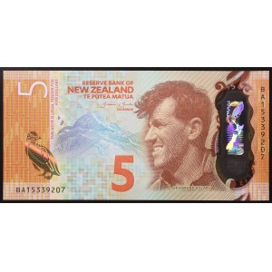 New Zealand, State (1907-date), 5 Dollars 2015