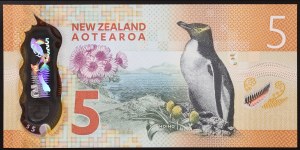 Nuova Zelanda, Stato (1907-data), 5 dollari 2015