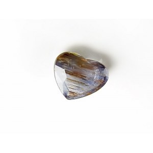 8,32ct - nebroušený safír - Cert. 696_ Ocenění