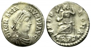 Gratian (367-383), Siliqua, Augusta Treverorum, AD 367-368; AR (g 2,07; mm 17,5)