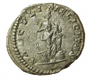 Römisches Reich, Julia Domna (193-217 n. Chr.), Denarius (831)