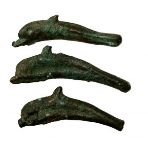 Grecja, Olbia, zestaw 3 płacideł w formie delfina V-VI w. p.n.e. (53)