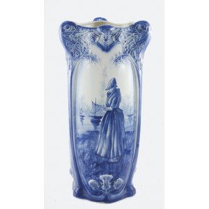 MANUFACTURE ROYALE ET IMPERIALE, Vase (for conservatory?).