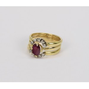 Ring with ruby