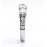 Diamond gold veretta ring