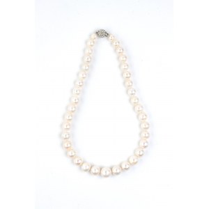 Pearl glass paste gold necklace