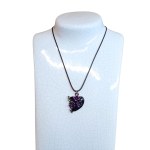 Pendentif en forme de coeur émaillé violet avec fleurs