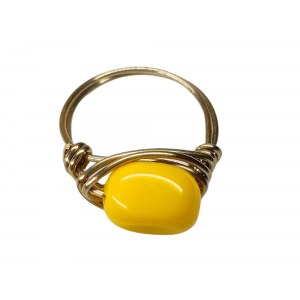 Anello con occhio giallo