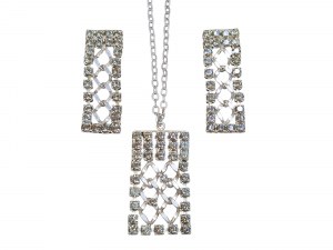 Necklace set with earrings