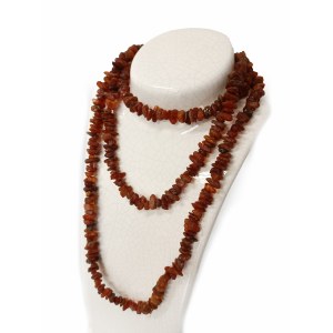 Long necklace of natural amber