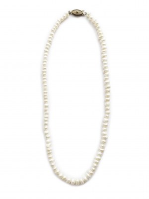 Pearl necklace écru