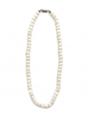 Pearl necklace with silver clasp (925)