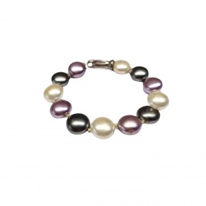 Bracelet of flattened pearls