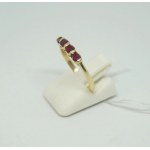 Bague en or avec rubis (18k)