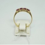 Bague en or avec rubis (18k)