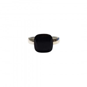 Silver ring with faceted onyx (925)