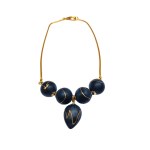 Collier avec perles noires