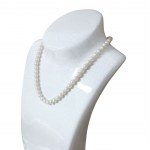 Perlový náhrdelník krémové barvy
