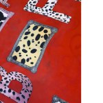 Rotes Halstuch mit Alphabet