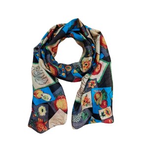 Lightweight shawl with fruit, flower and animal motifs