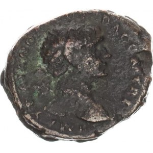 Trajanus (98-117), Denár, kráč.Viktorie s věncem a palmovou ratolestí