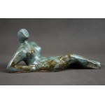 Rzeźba Leżąca naga kobieta, AN, sygnowana
