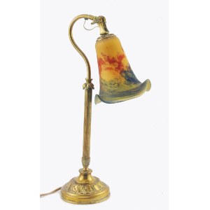 Lampa elektryczna z kloszem w formie dzwonka