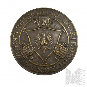 II Republic of Poland Patriotic Badge of the NKN - Independent, United and Free 1918.