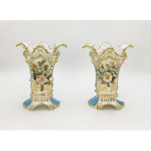 INDEPENDENT EUROPEAN MANUFACTURER, Pair of vases with plastic bouquets