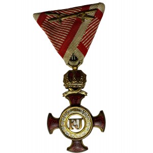 Austria Hungary Franz Joseph I. Cross of Merit 1849 Third period gilded silver, war ribon with swords original etue