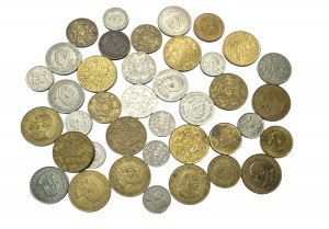 Lot of 39 coins diferent type and years Kenya