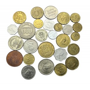Lot of 27 coins diferent type and years Peru, etc