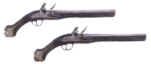 Pár kamenných pistolí, západní Evropa, 18. století.