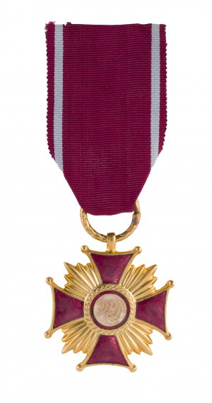 Ensemble de médailles, croix, insignes de la période communiste