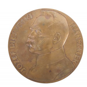 Józef Aumiller (1892-1963), Plakieta z portretem Marszałka Józefa Piłsudskiego