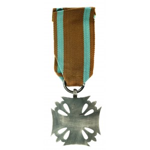 Srebrny krzyż ZHP Za Zasługę (314)