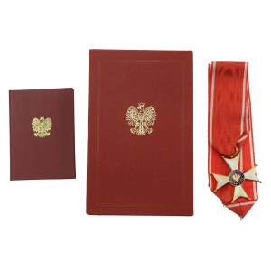 III RP, Croix de Commandeur Ordre de Polonia Restituta, troisième classe avec boîte et carte 1997 (607)
