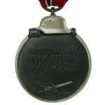 Německo, medaile za zimní kampaň na východě 1941/1942 s pouzdrem (376)