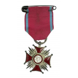 Second Republic, Silver Cross of Merit with box. Gontarczyk (552)
