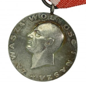 Volksrepublik Polen, Medaille Für Ihre und unsere Freiheit (454)